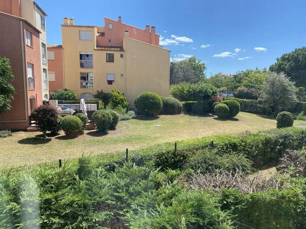 Studio 16 Le Cap D'Agde Avec Parking Prive Proche Du Centre Bagian luar foto